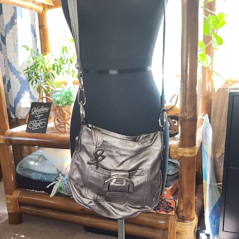 Chic Metallic Crossbody Bag